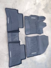 ارضيات كورولا • اصلي • ٢٠٢٠