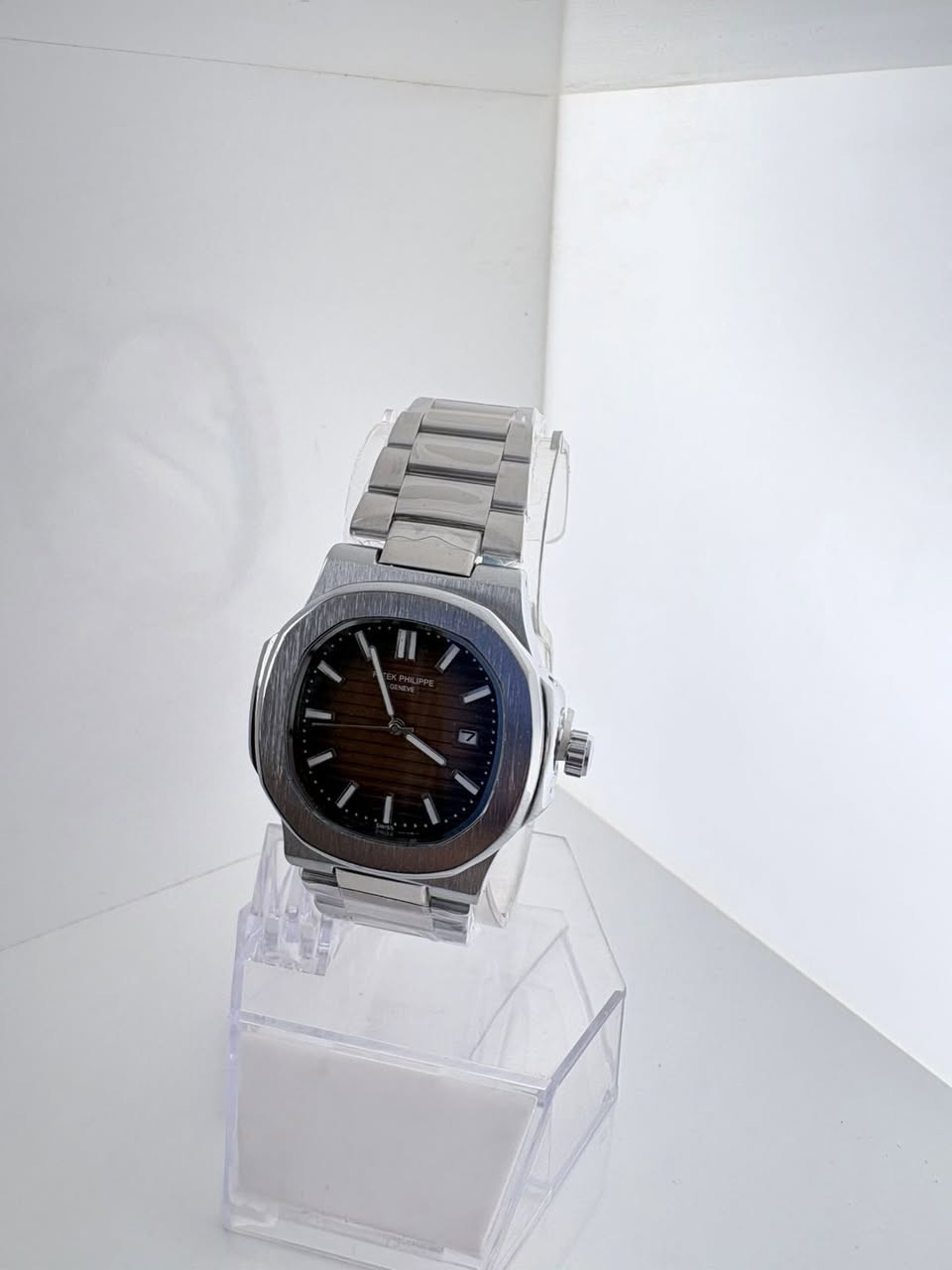 ✨⌚ عرض خاص على الساعات الفخمة ⌚✨
🔥 ساعات رجالية أنيقة بتصاميم راقية ومميزة
💎 جودة ممتازة وشكل يخطف الأنظار
🎁 مناسبة للاستخدام اليومي أو كهدية مميزة
💰 السعر: 45.000 دينار فقط
📩 للحجز والاستفسار راسلونا على الخاص
🚚 التوصيل متوفر
⏳ الكمية محدودة ✨⌚


**إذا كنت صاحب هذا الإعلان وتريد حذفه لأي سبب، رجاءا أرسل رسالة إلى الدعم الفني**