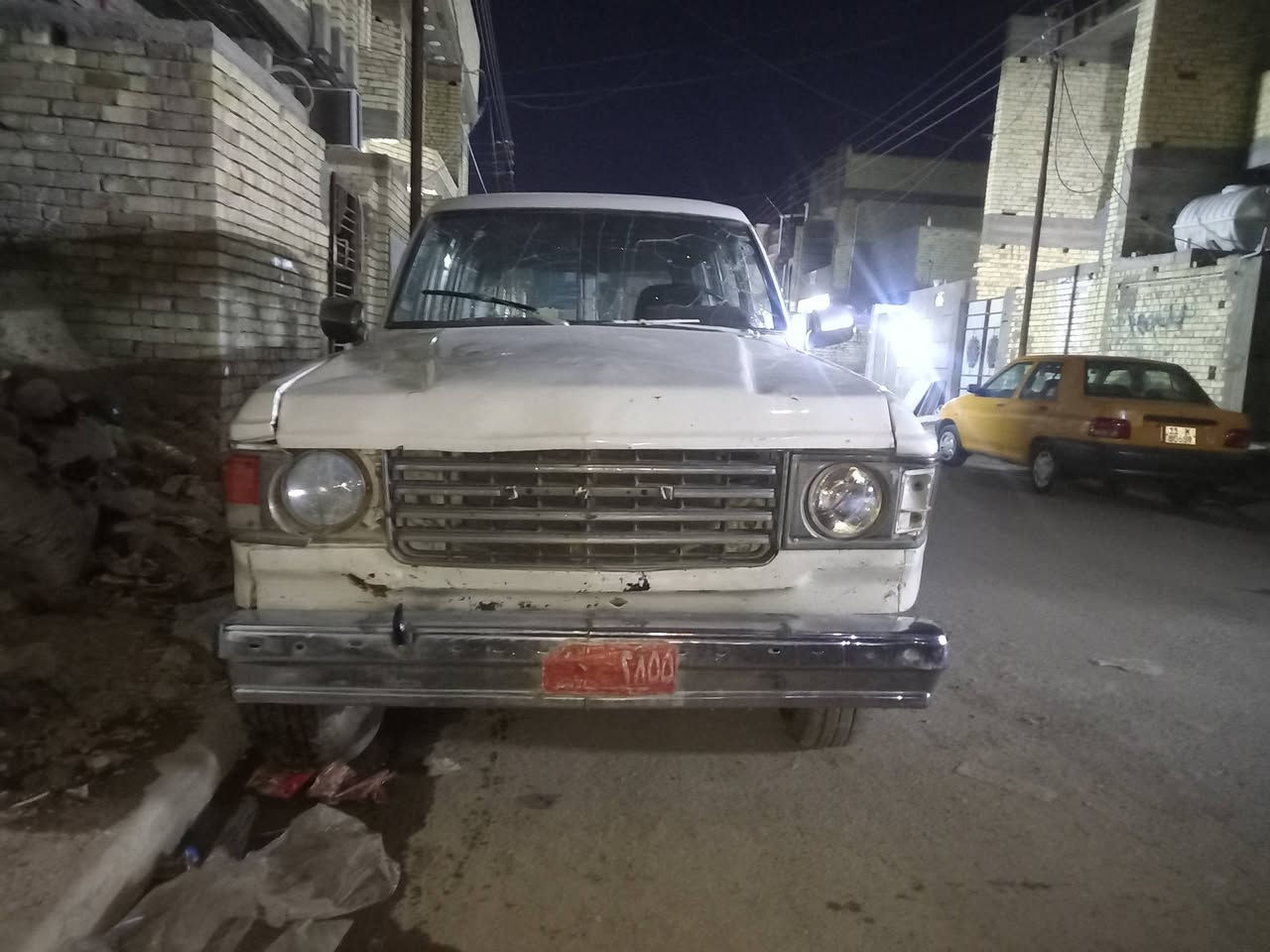 سلام عليكم/لاندكروز للبيع رقم  انبار  موديل 81 رايدها 14 ورقه سياره صبغ جديد دوشمه وارضيه جديده مكينه تبخر كير اكسل خير من الله راعيها ماندله /اتصل علا راعيها اني مكلف بنشر عنوان بغداد  معوقين ***********
