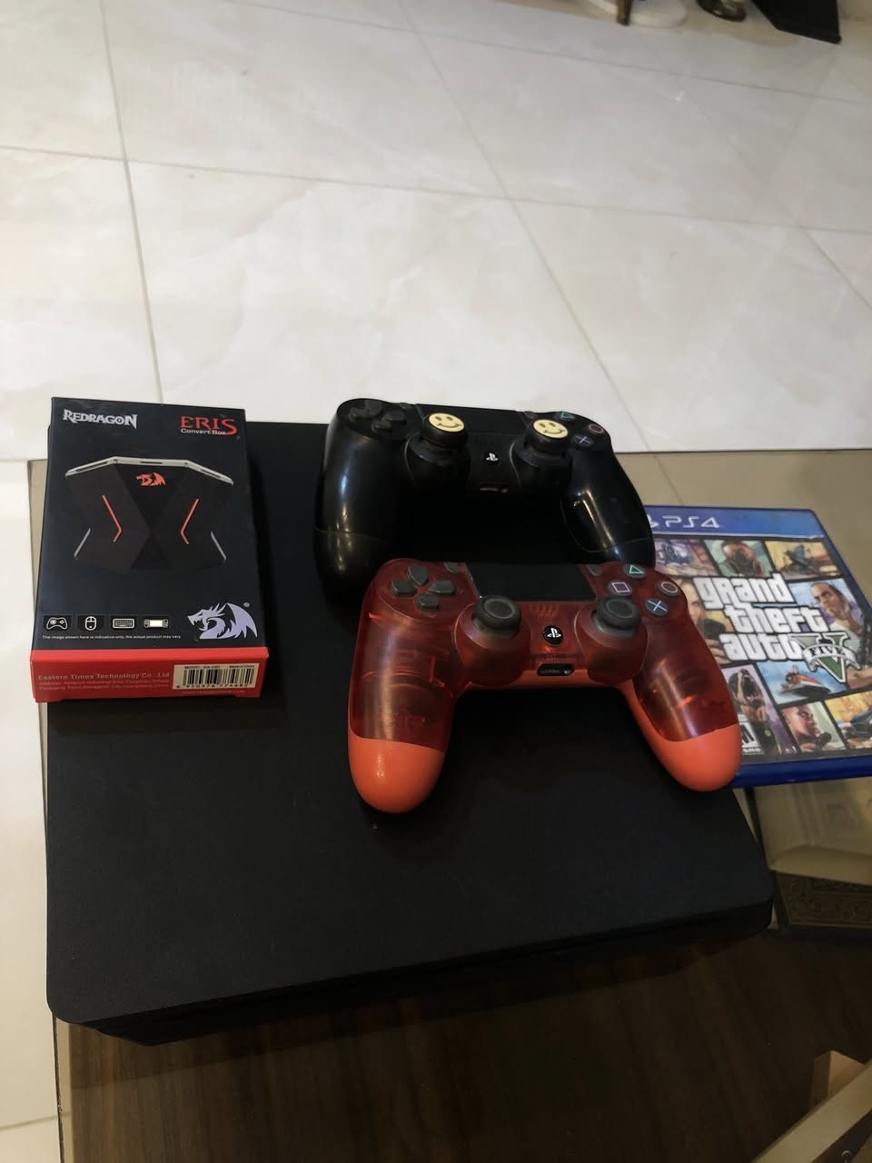 سلام عليكم 
بلي فور للبيع نظيف جدا وغير مهكر تحديث 13 تلعب اونلاين 
مع جوستك عدد 2 
لعبة GTA
مع قطعه لربط الماوس والكيبورد على البلي من شركة Red dragon
السعر 200 
عنوان بغداد


**إذا كنت صاحب هذا الإعلان وتريد حذفه لأي سبب، رجاءا أرسل رسالة إلى الدعم الفني**