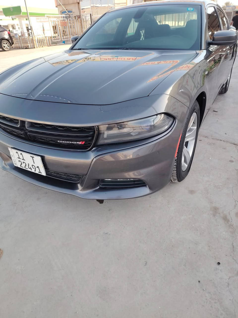 جارجر موديل ١٦ بيهة قطعتين صبغ السعر ١٨٥ ماشي ٧٥ الف سياره جديده ***********
