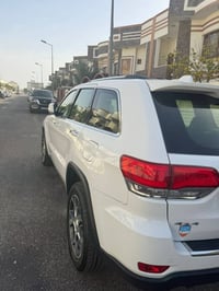 جراند شيروكي • ٢٠١٩ • ١٣٠ الف