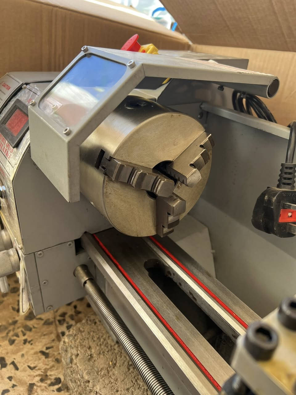 متوفر تورنه قياس متر
جديد ممستخدم 
كامل ملحقات 

تفاصيل والسعر خاص


**إذا كنت صاحب هذا الإعلان وتريد حذفه لأي سبب، رجاءا أرسل رسالة إلى الدعم الفني**