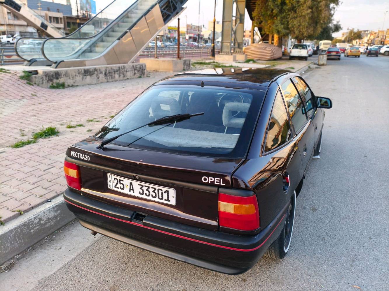 للبيع
مشروع وطني باسمي 
بطاقه بانزين 
سياره متعوب عليها حلوه 
لاصرف ولابخار 
مثل ماواضح بصوره 
سعر 42بي مجال لطيبين 
***********
***********واتساب
