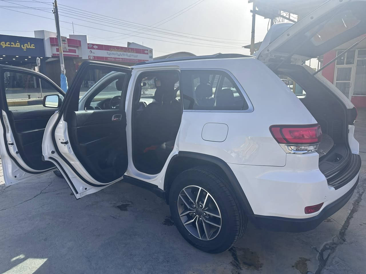 موديل ٢١ خليجي 
ماشيه ٩٦ الف كم 
كفاله عامه ماعدا بارد على كد شبرين الباب الي بصف السايق
تخم تاير - دسكات- جدد
ادامه شامله من جميع نواحي 
سياره جديده جدا 
لبيع او المراوس حسب القناعه
السعر ٢٨٥ وبيها مجال بسيط
***********
