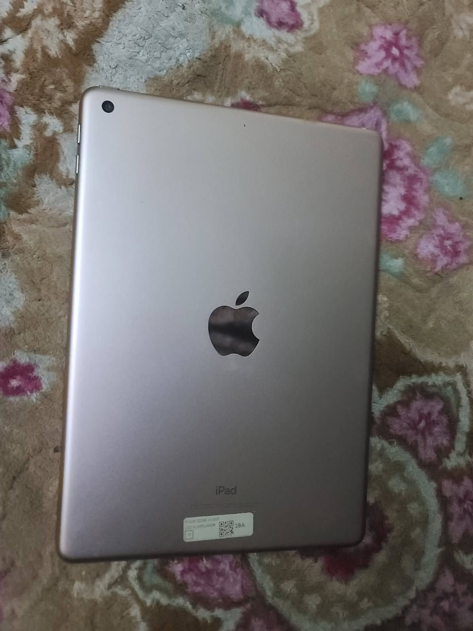 السلام عليكم ايباد 6 نظافته 100% ذاكرته 32 مكاني بغداد مدينه الصدر ***********
