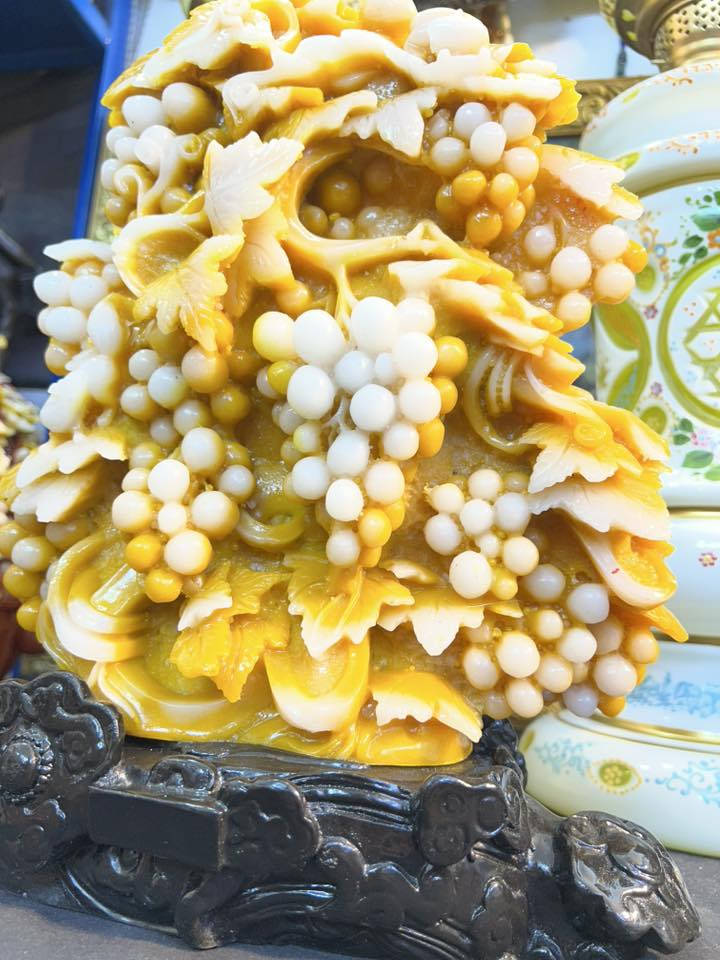 قطعه مصنوعه من حجر الشوشان والريزن وزن ثقيل حجم 32 ب 26 سنتم نظافه 100/100 خاليه من العيب السعر 145 الف


**إذا كنت صاحب هذا الإعلان وتريد حذفه لأي سبب، رجاءا أرسل رسالة إلى الدعم الفني**