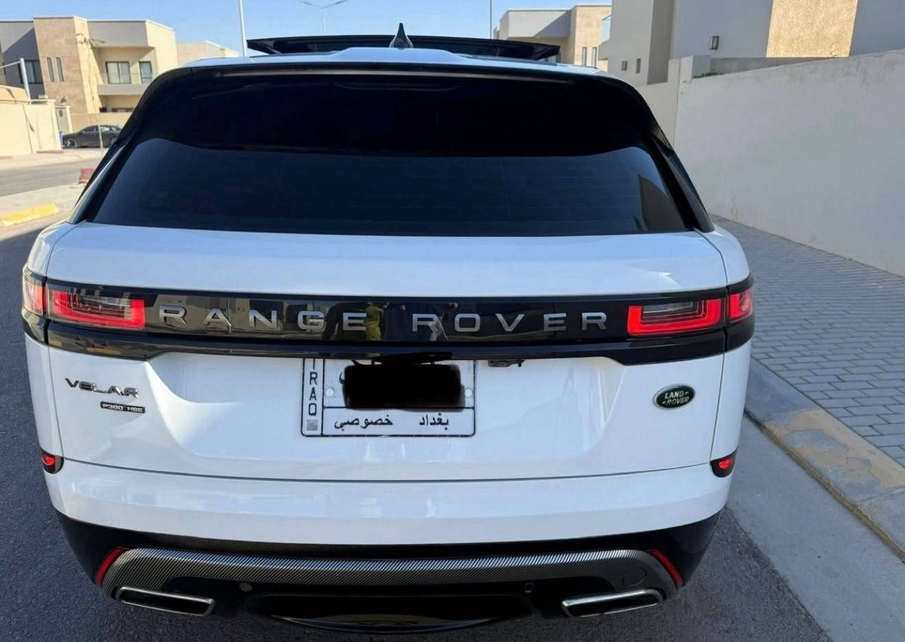 رانج روفر خليجي فيلار للبيع فقط بيع
R-Dynamic - 2018 
52000 KM
سياره جدا جديده ونظيفه فول  ١/١  التراي مالهه زيرو  وماكو اي نقص بيهه وكاله سردار خليجيه  صيانه كامله حسب الوقت بشركه رانج بلمنصور واخر صيانه قبل ايام ماكو برغي مفتوح بره الشركه وكل وصولات وتفاصيل الصيانه موجوده
٦ سلندر سوبر چارج السياره طلقه ماشاءالله
رقم مميز حلو - بغداد 
تخم تاير جديد
ويل ٢١ رياضي R-dynamic
السياره چكات ٣ ارتفاعات قياده  يعني تتحكم بلارتفاعات 
٧ مودات -  اوضاع قياده 
كاميرا - PDC 360  
كراسي تدفئه - تبريد 
 مساج كراسي 
كراسي جلد فئه r-dynamic داخل قرميدي طلب خاص 
كراسي كهرباء مع ٣ اوضاع ذاكره 
شاشات خلفيه 
تبريد امامي-  خلفي
صندوق كهرباء
السقف بانوراما علطولها جام  
Night paket تحكم بالوان دواخل السياره الليد الداخلي للسياره 
رقم بغداد باسمي رقم شبه مميز حلو
سياره ماشيه ٥٢ كم 
دخول ذكي للسياره Bluetooth  
بصمه سياره عدد- ٢
مكانها بغداد سياره  
سعرها ٣٢ الف دولار وبيه مجال للاستفسار ***********
