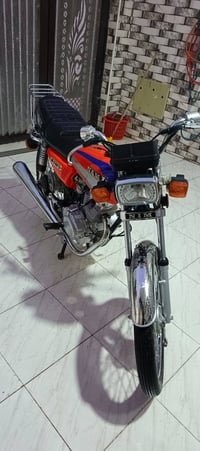 دراجه للبيع موديل 23 طالعه بل 25 مكينه مكفوله وراق سكنر سعر تصل عل رقم...