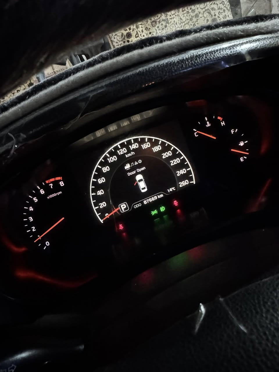 كيا كادينزا 
موديل 2014
محرك 3500– 6 سلندر 
ماشية 87.    الف كيلو  شرط لفحص 
رقم بغداد الدولي  ابسمي 
   كلشي موضح بلسونر
السيارة جاهزة من كلشي بدون اي نقص 
المواصفات✅ فول لفول
-تشغيل بصمة مع بصمة الابواب الامامية
داخل  قرميدي ملكي VIP 
-انارة بالمرايات والابواب الامامية
-كاميرا وحساسات خلفية
-بردة خلفية متحركة
-تبريد قطعتين
-تخم تاير جديد
-كشنات كهربائية جلد تدفئه
-لد امامي وخلفي
-تحكم كامل بالستيرن
-شفتات ستيرن رياضي
-نظام ترحيب 
-سماعات انفنتي 12 سماعة
-اشاير مري+شفط
وباقي مواصفات الكادينزا معروفه
**اخوان بل عافيه ع ياخذه السياره 
السياره جديده ومابيه اي عيب او نقص
السعر 127$$
العنوان بغداد / 
***********
