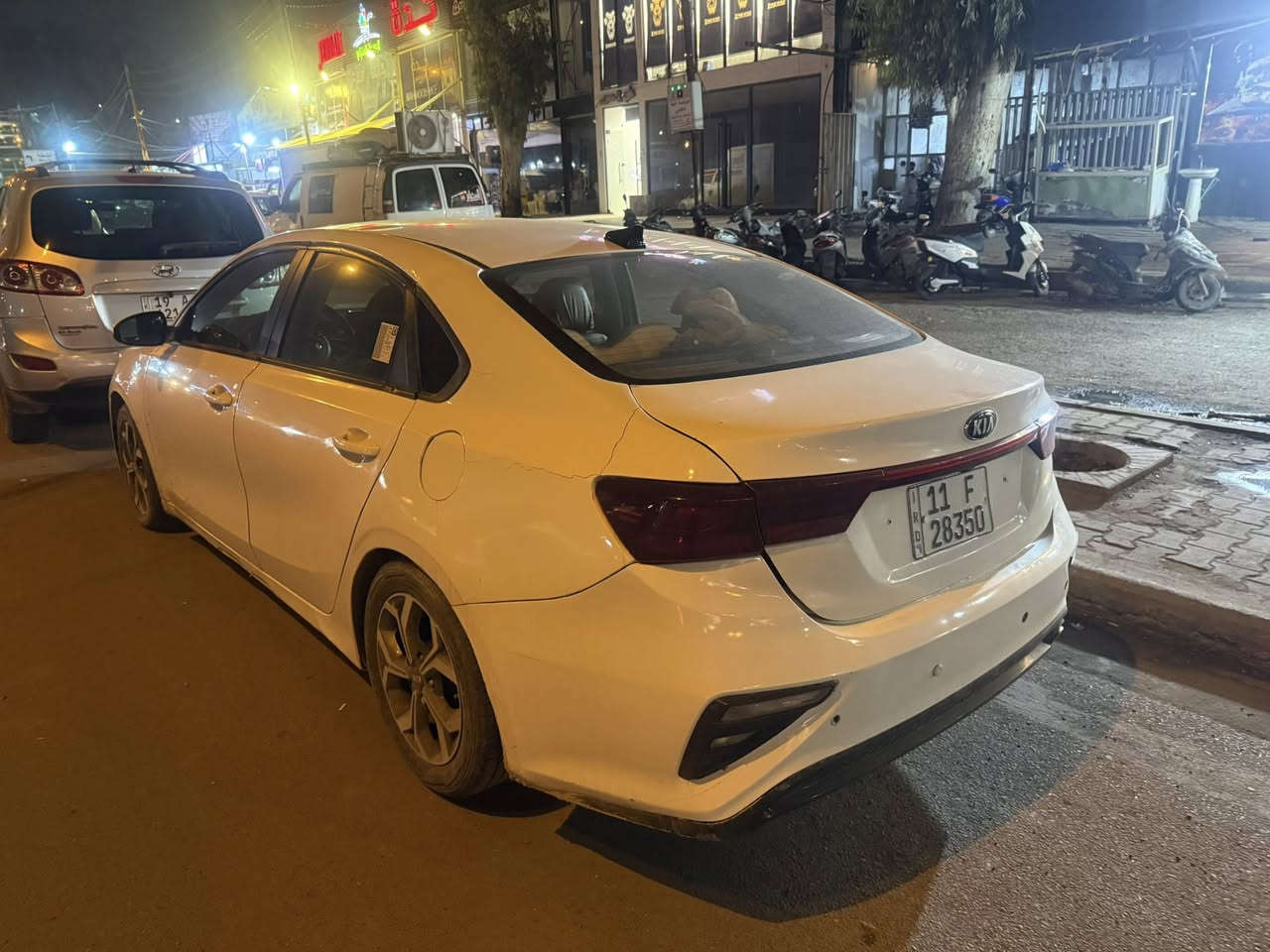 كيا فورتي موديل 2019باسمي تحويل مباشر محرك 2000 لون ابيض وارد امريكي حادث صندوق ماشيه 104مل سعرها 118ورقة وبيها مجال لشراي للاستفسار اكثر الاتصال على الرقم ‭0772 247 2494‬
