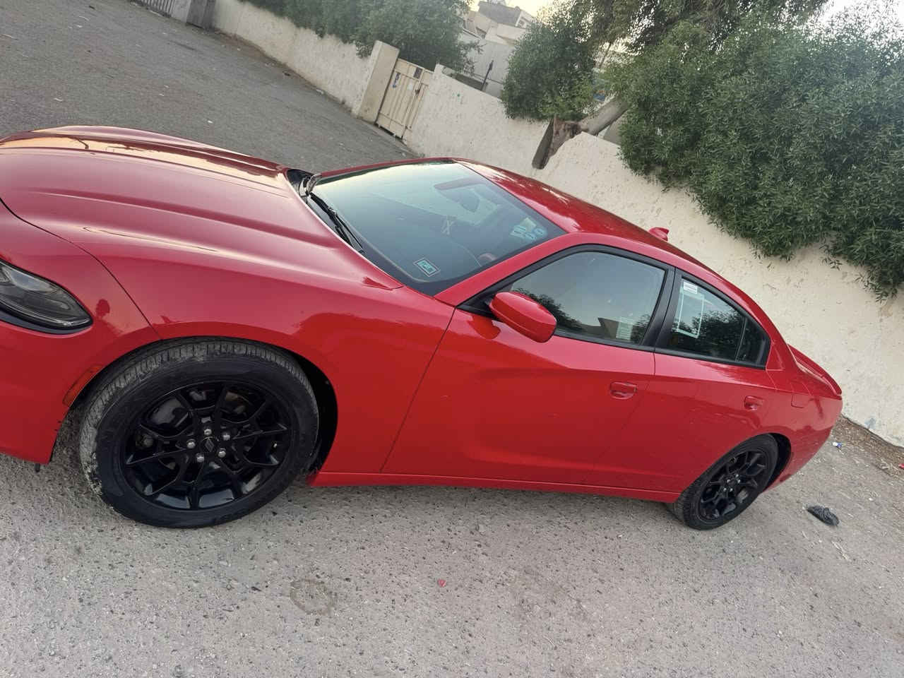 السلام عليكم. 
للبيع جارجر.    ٢٠١٩ 
موديل ١٩ اصل.      سعر ٢١٠ 
كلين تايتل صبغ فقط دعاميه اماميه رقم سليمانيه جديد بسمي هزه وسنويه جديد
لون احمر طماطي
كير مكينه اكسل كفاله
السياره كفاله من الصبغ
مواصفات
شاشه كبيره
كامرا دوار
حساس خلفي
شفتات ستيرن
مكينه ٣٦٠٠
مودات سرعه سبورت وعادي
sxt فئه. فور ويل 
ماشيه ٦١ ميل 
سعر ٢١٠ $ مكاني بغداد 
***********
