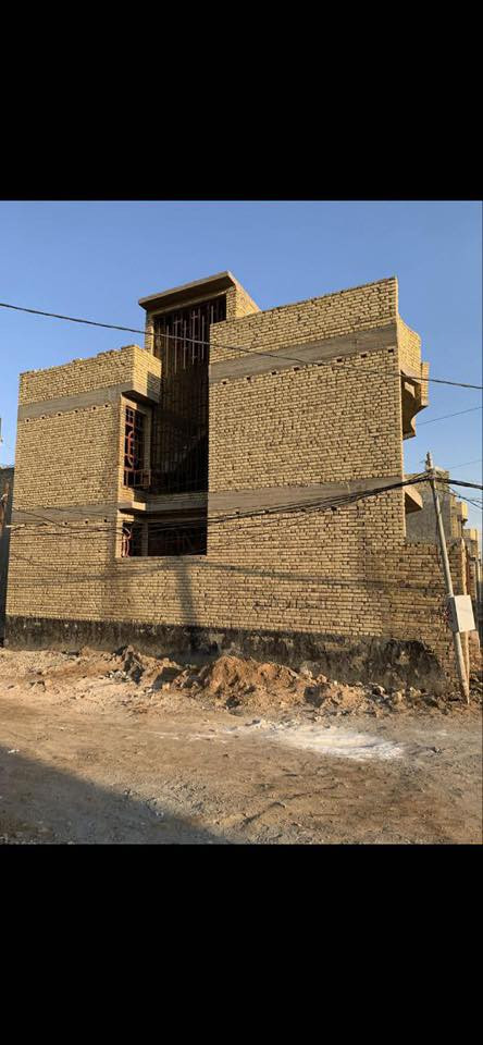 هيكل بناء حديث يحتاج فقط تشطيب
المساحة: 108 م²
الموقع: منطقة الخاجية
رقم الدار: 6894
المنزل ركن على شارعين
قريب جدًا من شارع عام
موقع مميز ومناسب للسكن

📞 للاستفسار ***********
