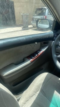 كورلا ٢٠٠٢ محرك ١٨٠٠  رقم بغداد تبريد شغال صدر جيد الكشر محتاج صبغ الس...