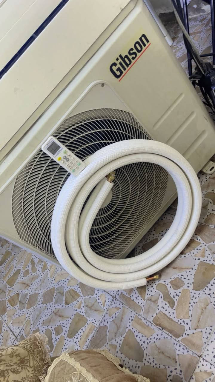 السلام عليكم اخوان سبلت للبيع نوع جبسون الاصلي  ثنين طن  دبل راديتر السبلت بعده جديد مستعمل قليل نظافه 90/100 كامل مكمل غاز مفول وعل فحص تبريده ثلج ☃️❄️🧊 تدفئه نار 🔥🐦‍🔥❤️‍🔥 السبلت راديتراته بعدهن زرق السبلت مغسول وجاهز بس شد مع كامل ملحقاته بواري جديد بل كارتون وايرات قاعده ريمونت السبلت بلادي مكفول من فتحت البرغي 
السبلت تاخذه من باب بيتي وبي ضمان عل فحص 
الجبسون معروف بتبريده ودفعه القوي 
السعر : 425 وبي مجال كلش بسيط 
للاتصال : ***********
الموقع : بغداد شارع فلسطين
