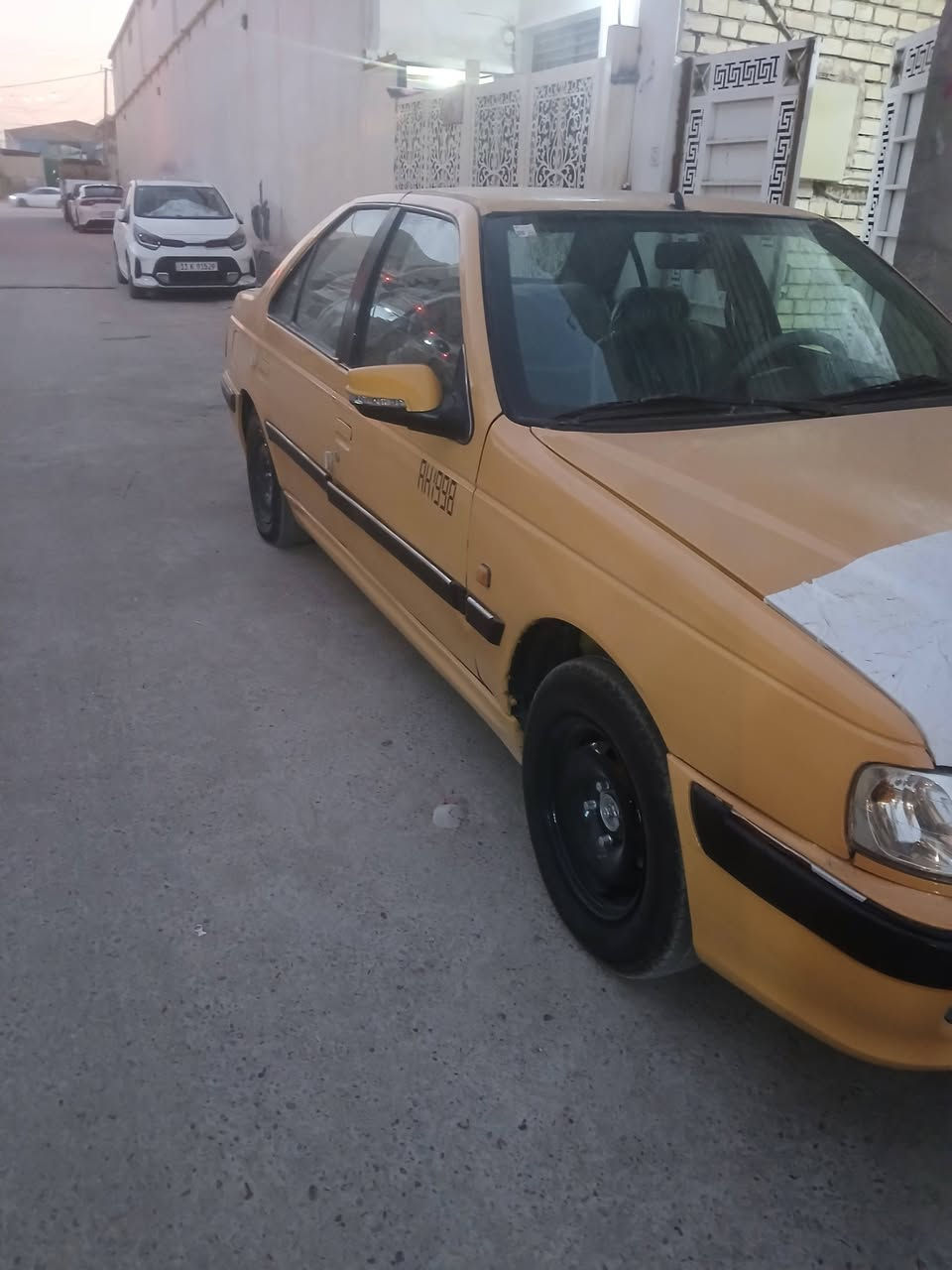 من رخصت الأدمن المحترم للبيع بيجوا بارص موديل ١١ رقم بغداد غرامات مصفرة هية ٢٠٠ الف عليها فقط سنوية ٢٨ مكينة كير خير من الله تبريد شغال السعر ٢٩$
مكانها بغداد الشعب حي البساتين 
الاستفسار ***********
