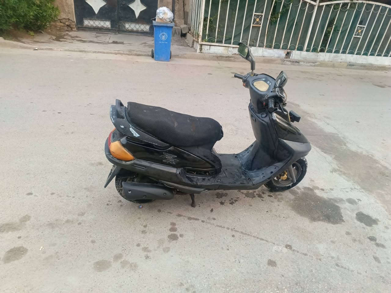 فراشه للبيع كلهه شغاله سلف و هندر و كهربايات  و قفل ستيرن و جنطه محرك نضيف السعر ٢٧٥ المكان بغداد حي العامل ***********
