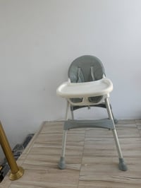 كرسي اطفال • جديد • هزاز