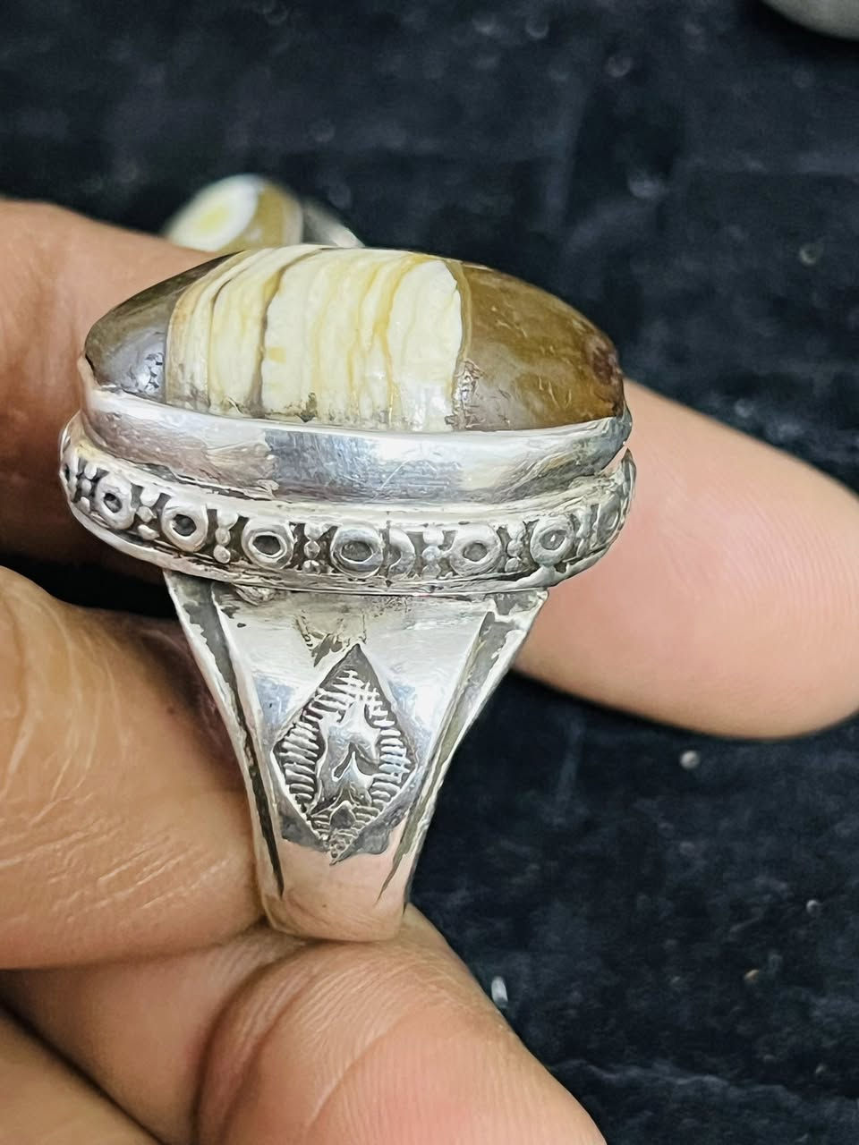 جزع قديم تواصل خاص***********
