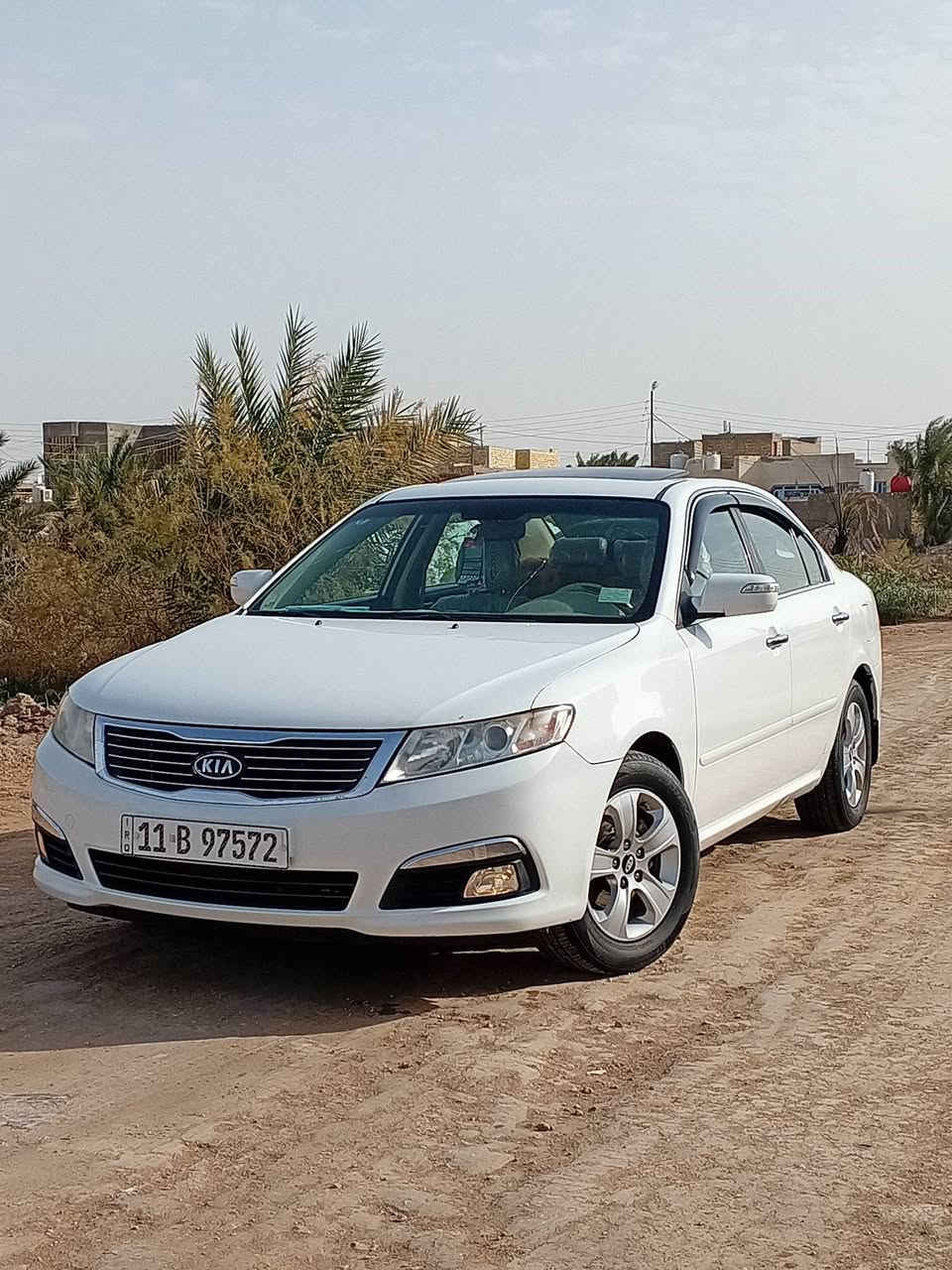 السلام عليكم 
كيا اوبتيما موديل 2009 خليجي للبيع 

گير ومكينة كفالة. فتحة. شاشة. تحكم ستيرن جهتين. أشاير بالمري. دواخل بيجي. تبريد ثلج. رقم بغداد دولي بأسمي. فول ما عدى البصمة. تحويل ليمتة ما تريد.  الضرر جاملغ خلفي مع تبديل جنطة. السعر 110 وبيها مجال. السيارة بالواقع أحلى من الصور. عنوانها السماوة قضاء الهلال 

باقي التفاصيل ***********
