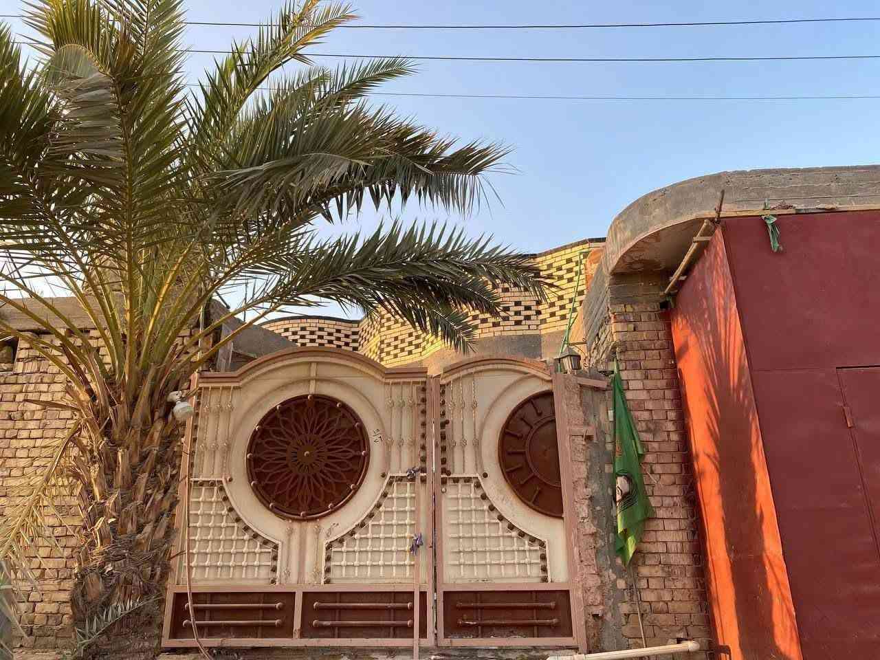 سلام عليكم
بيت طابو طابقين بناء حديث مجاري دفن رصيف 2 متر مدارس تبعد 30 متر المساحه ٢٥٠ م
الطابق الاول يحتوي على 
(استقبال ٨×٤ونص)(صاله٩×٤ونص )(مطبخ٣×٤ونص)(غرفتين /(غرفه الاولى ٦الا ربع ×٤ )(الغرفه الثانيه ٦الاربع ×٤ونص)+محل
الطابق الثاني (غرفتين نفس قياس الطابق الاول .صاله همين نفس قياس طابق الاول 
الموقع حي العسكري الثاني  قرب مدرسه الطائف الجديده للاستفسار الاتصال على ارقام ‭0781 805 1207‬
***********
