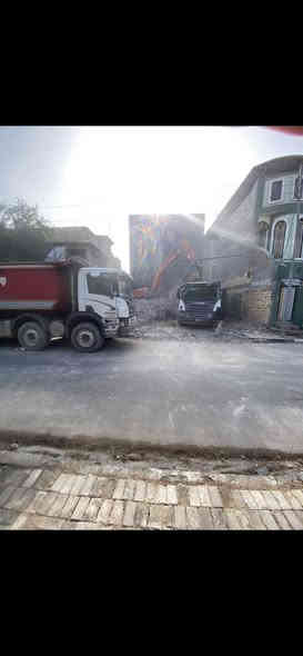 اليوم وبفضل الله تم
تفليش وهدم بيت بمساحة 220 في ( القبله قرب البريد )وتم نقل الأنقاض وقلع الأرض ونقل الأنقاض ودفنها بالجلمود والأسمنت والسبيس وحدلها طبقتين للأستفسار
*********** أو ***********
