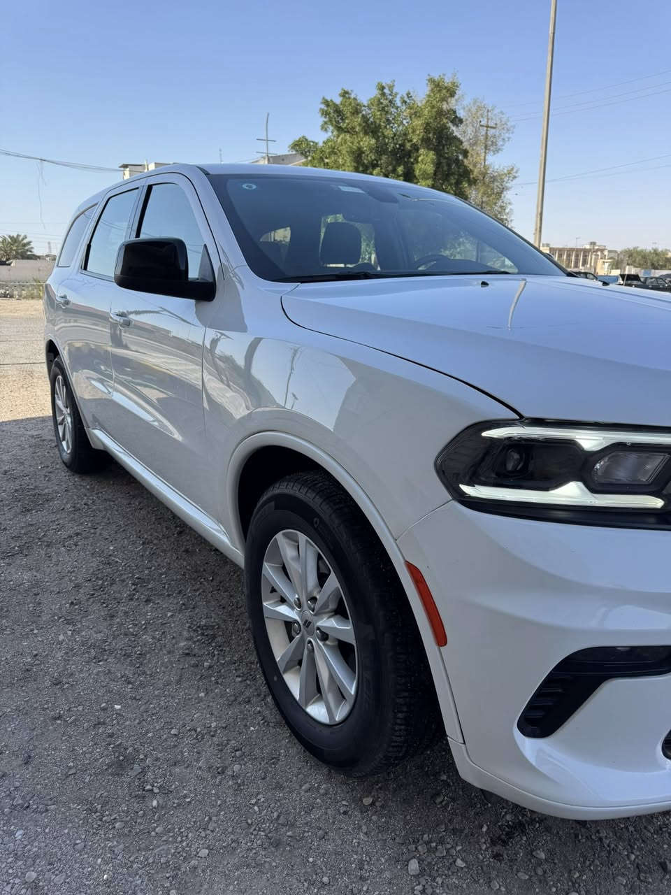 السلام عليكم
دورنكو 2025
فول مواصفات 
سياره جديدة جداً
GT
محرك 3600
ماشية 16 ميل
شاشة كبيره
تدفئة كشنات
تدفئة ستيرن
تبريد تلث قطع
ويل كب
باب خلفي كهرباء
رادر خلفي
حساس خلفي
كامرة خلفية
هيتر مري
تنبيه نقطه عمياء
شفتات ستيرن
تشغيل بعد
حادثها فقط ربع جاملق امامي بدون ايرباك 
بصرة شهداء جاهز للوكاله 
السعر 340 وبي مجال
***********
