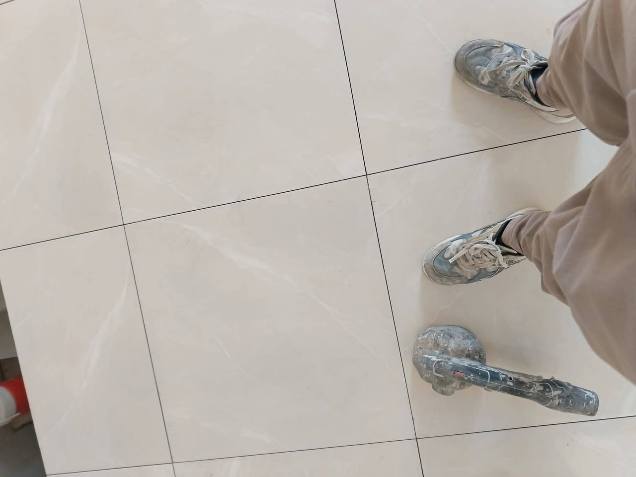 خلفه سيراميك متفرغ للعمل
نعمل سيراميك مرمر كرانيت 
بايات درج حجر قرض بورسلين 
استفسار اكثر اتصل
 *********** واتساب 
‏‪***********‬‏ واتساب 
‏‪مستعدون لكافه أعمال الترميم
