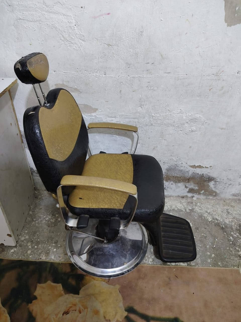 سلام عليكم خوان عندي هذني الغراض مستعمله شي قليل سعر ٣٥٠ وبيهن مجال مكاني بغداد حي النصر


**إذا كنت صاحب هذا الإعلان وتريد حذفه لأي سبب، رجاءا أرسل رسالة إلى الدعم الفني**