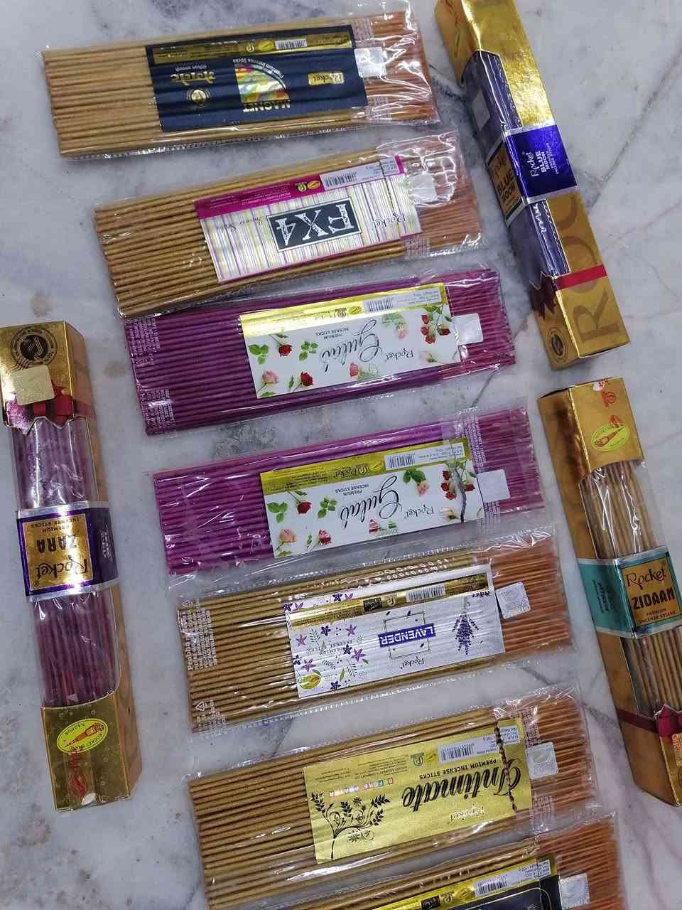 بخور كويتي درجه اولى الاستفسار *********** يوجد توصيل
