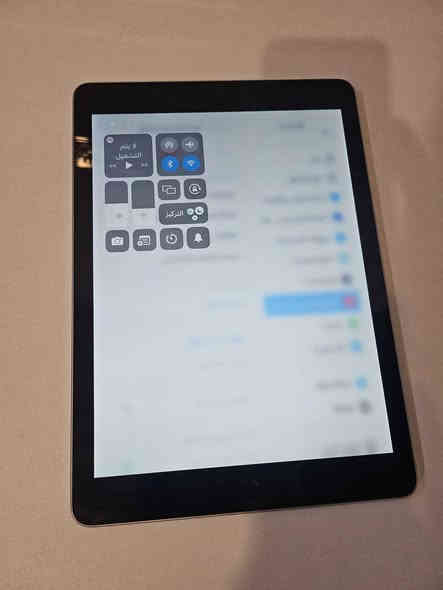 ايباد اير 2 
جديد كلش ما داخل تصليح ابد ذاكره 64
 بطارية 95 شرط الفحص 
نضافتة 100% 

سعر 110 وتوصيل مجاني 
العنوان :النجف الاشرف 
واتساب فقط *********** النجف
