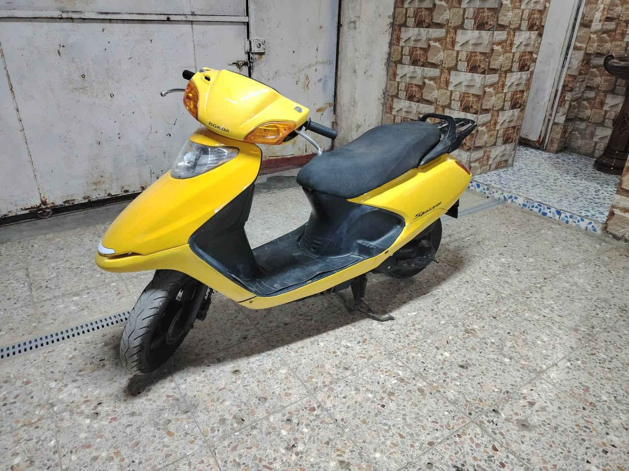 سبيسي ياباني كفرات اصليه  مكينه رايمر ناعمه كابريتر جديده شلعه معدل السعر 550 مكاني كوت فلاحيه ***********
