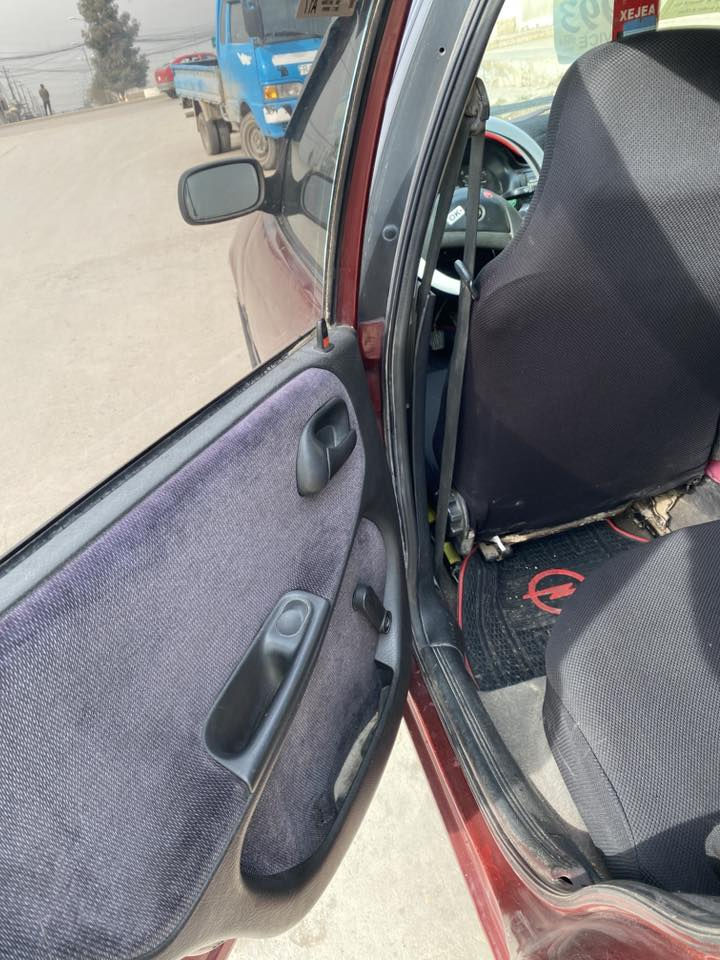 السلام عليكم استرا حجم ١٨.كير ومحرك شرط..صبغ جماليه بلا ضرر فقط دواير ودوسات مصلح..تنته.. مركزي. بور. طخم امامي خلفي جديد صارلو ١٥ يوم..طخم تواير اربعه صارلهن ١٥ يوم.. ويلكب بلكارتون.. ولف جديد.. تدفئه نار.. سنويه وهزه جدد.. شرط تحويل.. #سعر ٤٩ بيهاً مجال بسيط *********** بي واتساب.. مكاني موصل الأيمن
