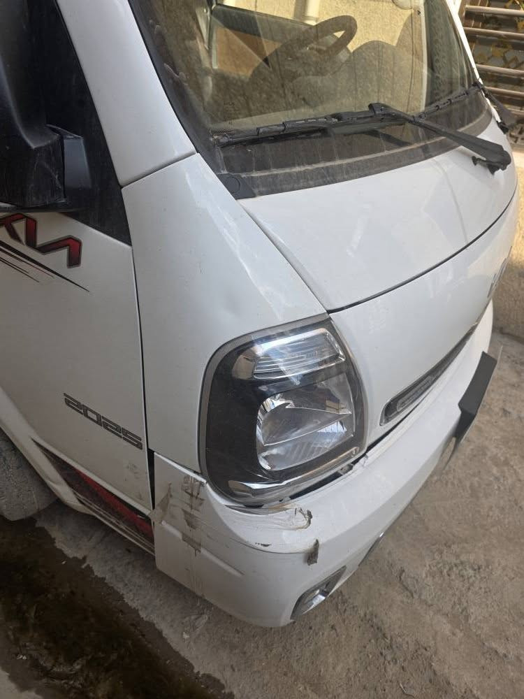 كية حمل للبيع موديل 2025
رقم بغداد باسمي تحويل مباشر 
ماشية 17كيلو متر بعدها زيرو استعمال شخصي 
مكفولة كفالة عامة فقط ظرر بسيط بل دعامية الامامية 
المازدة البلوجكتر موجود فقط الدعامية مثل ما واظح بل صور 
كية ابيعها كاملة من كلشي محجر عالي دوشمة جديدة اي نقص مابيها بل عافية على الي ياخذها 
السعر 160 شراي اتصل (***********)
مكاني بغداد الغدير قرب ساحة ميسلون بغداد, العراق
