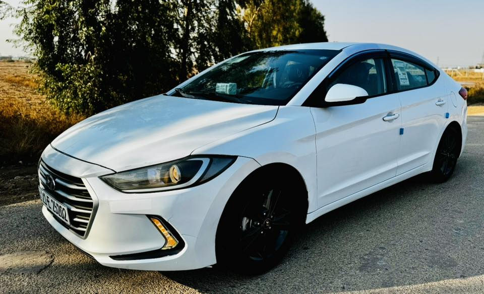 ياالله السلام وعليكم هونداي النترة البييع موديل 2017  حادثها جاملق وبنيد فقط بدون دواخل    وبيها تكشير بسيط والباقي كفالة عامة  ماشيه107km ( كير ،،،،، مكينة2000دوش ……. تبريد ،،،،،،،، تخم تاير ….. تخم ويل ……. حدادية امامية وخلفية ،،،،،،،، كهربائيات ،،،،،،، ) كلة مكفول وشرط الفحص السيارة جاهزة ماناقصها برغي  ( بسمي  تحويل مباشر هزة + رقم + سنوية + فحص  الغاية 2030 )  غرفتها على وضع الشركة  السعر 115 وبيها مجال بسيط 
العنوان بغداد جسر ديالى الجديد بالكرغولية***********
