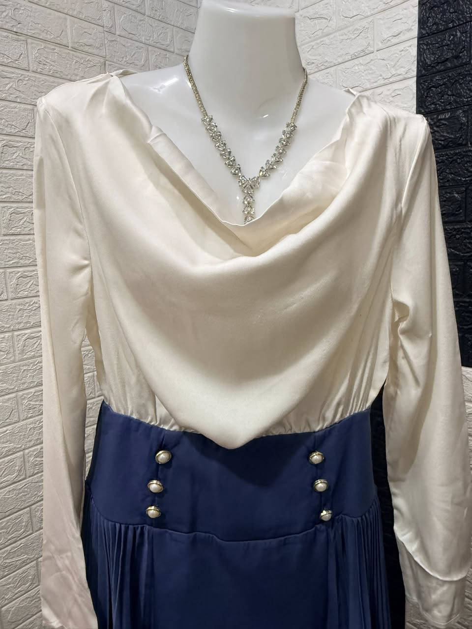 فستان شي آن يلبس وزن ٥٥ إلى ٦٥ سعر ٨ الاف فقط موجود توصيل كل المحافظات ٣ الاف


**إذا كنت صاحب هذا الإعلان وتريد حذفه لأي سبب، رجاءا أرسل رسالة إلى الدعم الفني**