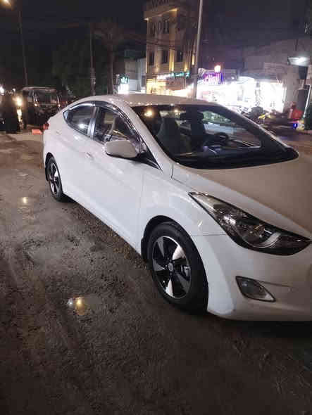 السلام عليكم 
النترا 2013  الشركة العامة مكينه 1,600 مقفولة من الصبغ عدا  بارد بالچاملغ الخلفي 

العنوان :بغداد الحرية 
رقم الهاتف:***********
السعر:112وبيها مجال
