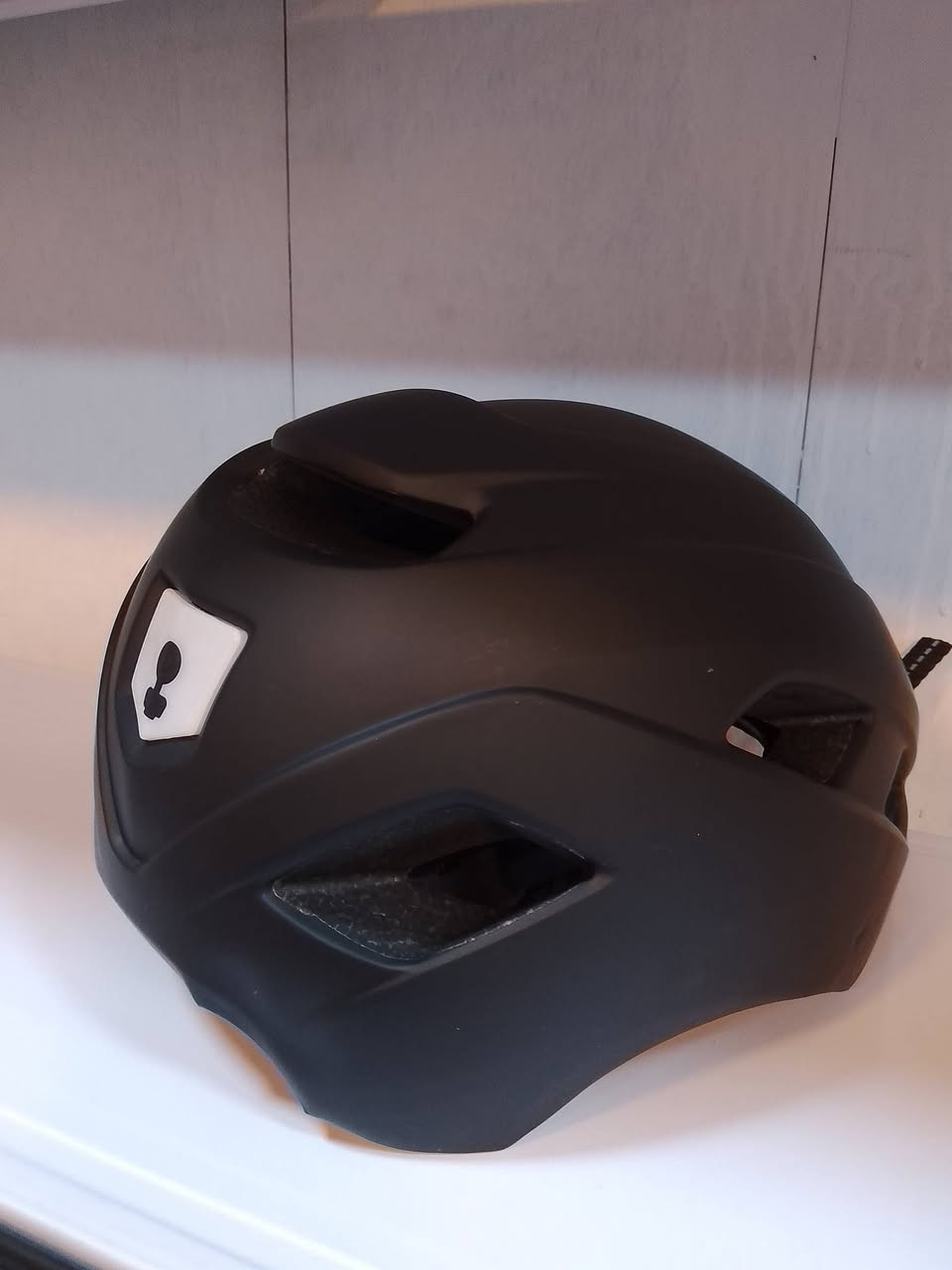 السلام عليكم طلعتلي هاي البيدرات والخوذ الي مهتم يراسلني خاص
***********
