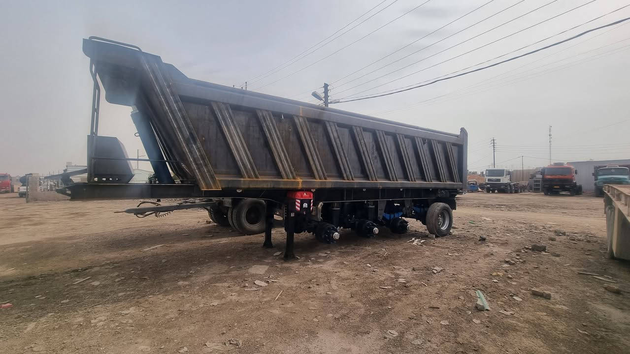 للبيع عربانه قلاب
ماك نيسان عنوان بغداد السياحي 
السعر 210 ورقه
***********
***********
