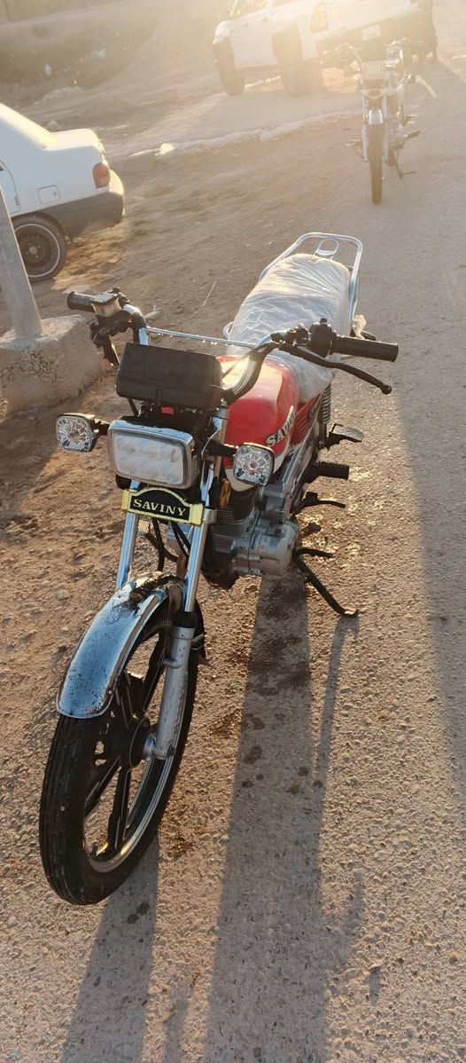 السلام عليكم درجه ايراني2020  سيفان5كير اوراق كامله 7ورقات  تروح ترقم كبل مال المعرض  محرك مكفول لا صوت لا بخار لا نضوح خير من الله كهربايات كامله لايت اشاير يمنه يسره سكن الدراجه نكره سلف خير من الله نعومه طسه تخبل نشاط فول الدراجه جاهزة من كل نواحي تخبل/السعر 425وبيه مجال /مكان بغداد جسر الفرنسي قرب فلكه حي النصر /رقمي /***********
