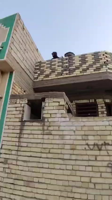 خلفه بناء متفرغ حالين شغل درجه اولى استلام مهندس *********** 
ولتزام بلمواعيد  تنضيف ورش بعد العمل
