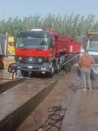 للبيع اكتروز شمعه موديل 2002 مامعلايه بموديله مربوطه قاطره ومقطوره 3لو...