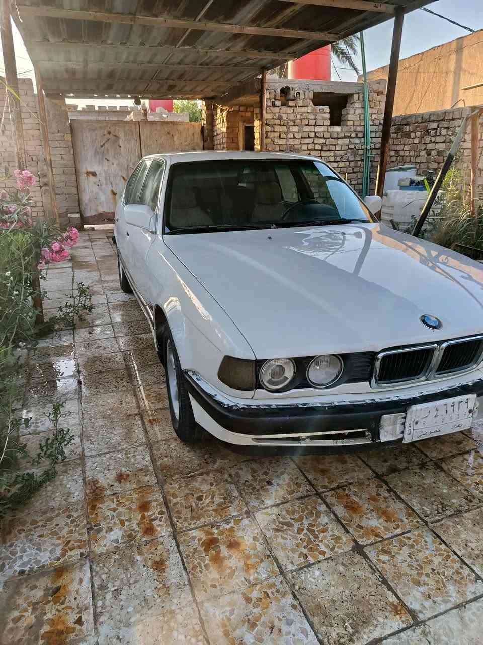 سلام عليكم  730 BMW مفتوح موديل 93 رقم بغداد بسمي مشروع وطني كير محرك كفاله تراي وين ما تريد بدون ضربه تخم تاير باتري جديد مكان واسط لسعر 38 ورقه وبيه مجال حك لجيه رقمي بي واتساب اتصل.***********.
