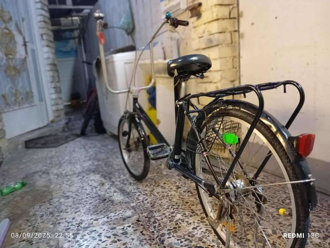 سلام عليكم تكسي برجستون للبيع او مراوس حسب القناعه موديل2020 ماناقصه شي بس صجم للتاير لامامي والباقي نضيف قفل ستير  بريكات شغالات سعره ٧٥ وبي مجال للطيبين مكان بغداد حي اور متواجد خاص لاستفسار ***********
