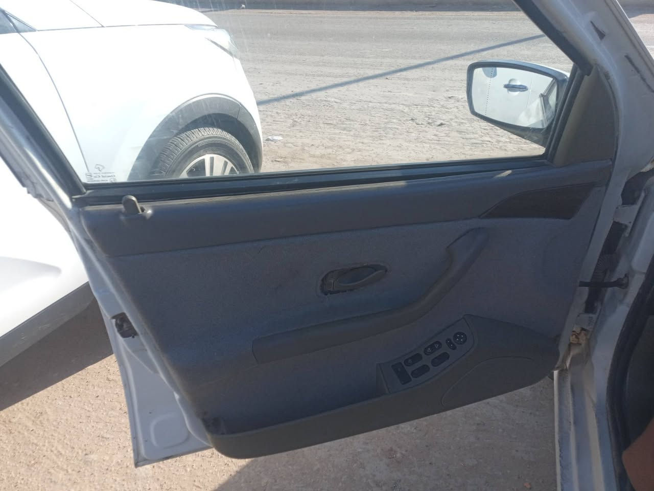 سمند سورن للبيع 
السعر ٢٢ 
للستفسار اتصل على هاذه  الرقم  
***********
