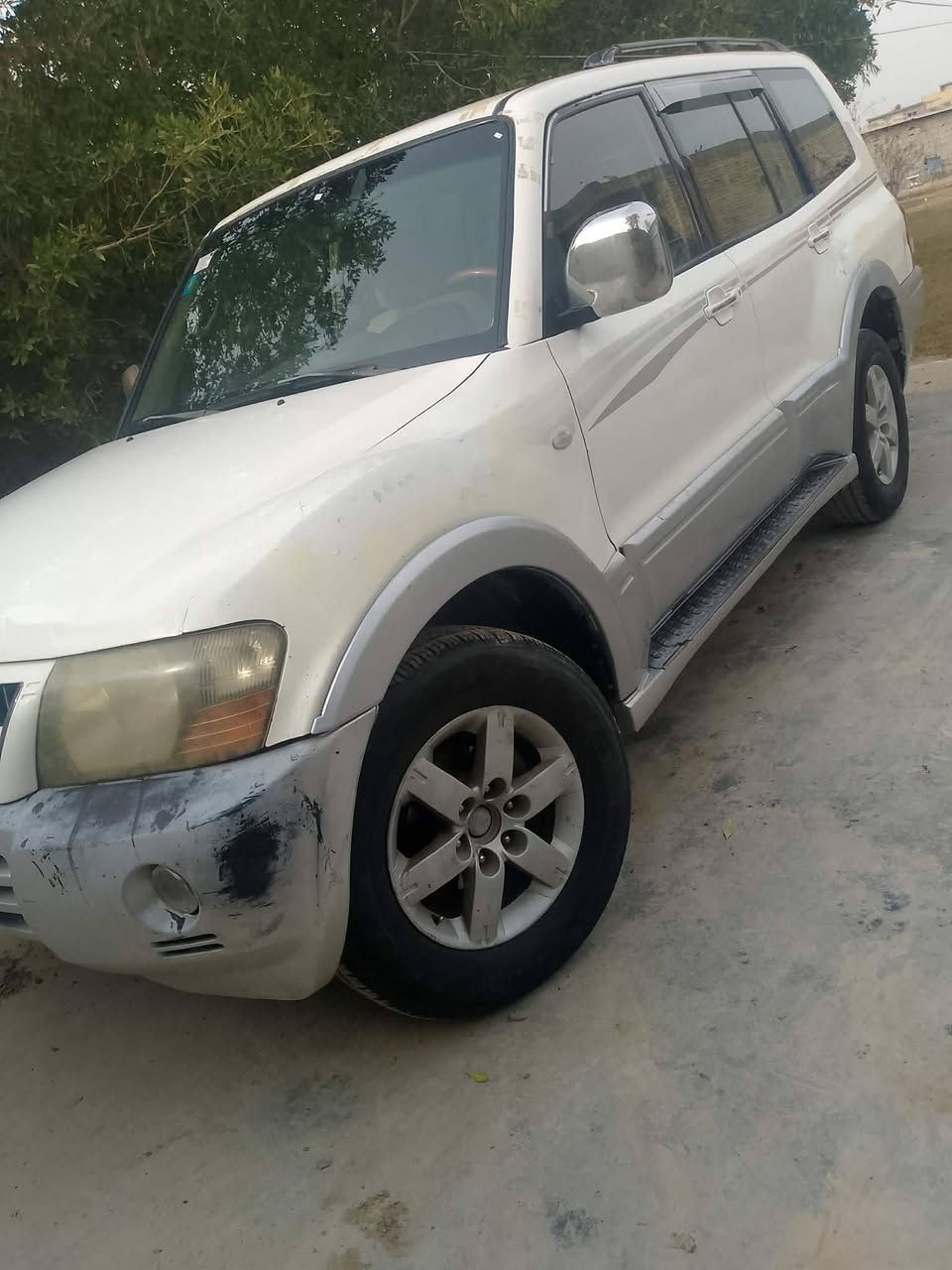 سلام عليكم
سياره باجيرو موديل 2006 

سياره نضيفه كشر بيه بس صفحت سايق مصبوغه بسبب تبديل شريص

سياره جاهزه صدر جديد...تخم تاير جديد.. كهربائيات كلها شغالها سياره ما بيها نقص كلشي 

 شغال تبريد وتدفئه 3قطع تبريد 

محرك 3800 

سنويه جديده لنفاذ 2031

سياره بسمي ثاني يوم تحويل

سعر 95 وبيها مجال 

مكان بغداد حي نصر 

 ***********
