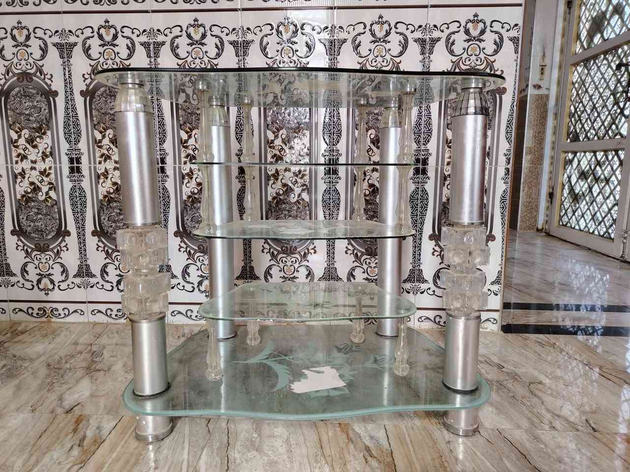 سلام عليكم مكينه خياطه نضيفه سعر 80 وميز تلفزيون 📺 ب 50 مكان زنكوره رقم 📱 الهاتف *********** او خاص
