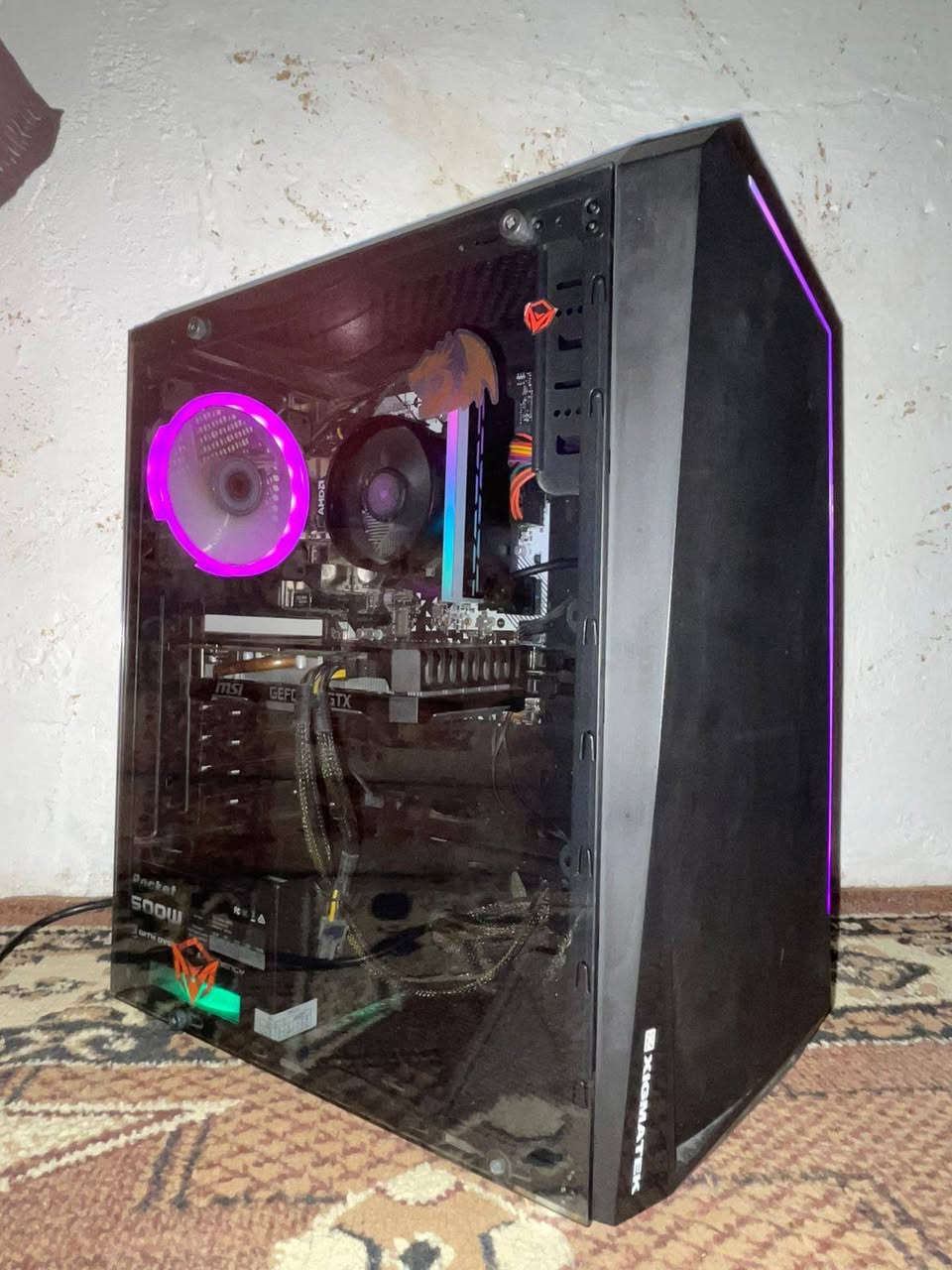 السلام عليكم
Pc للبيع نظافة واضحة بالصور 

كل كراتين القطع موجودة 

الكيس 

1660 msi 

R5 3600 

2*8 3200 

Ps rocket 500 plus 

M450 m asus 

256ssd 

1000 hhd 

Dingle blu + wi fi

الشاشة 

KG251Q 

١٤٤ hz 

كيبورد motion ميانيكي 

ماوس ريد دراغون 

ماوس باد اسود 

سماعات خارجية 

سماعات هايبرد اكس ٢ 

ويب كام

مايك نيوير 

يدات عدد ٢ 

Ups 2000 online

السعر :  870
الرقم :***********

