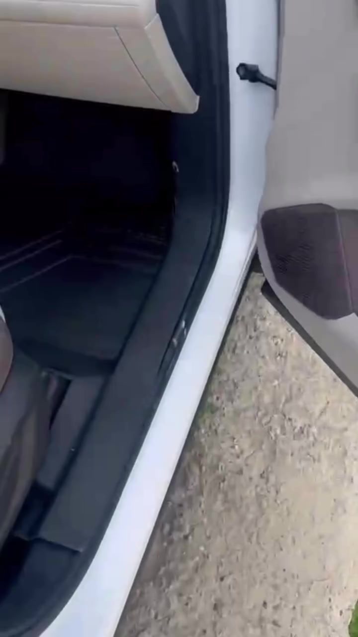 من رخصة مدير الكروب ارضية سونك بلاس مع فرشة الصندوق 
للحجز مراسلة الصفحة او واتساب ***********
