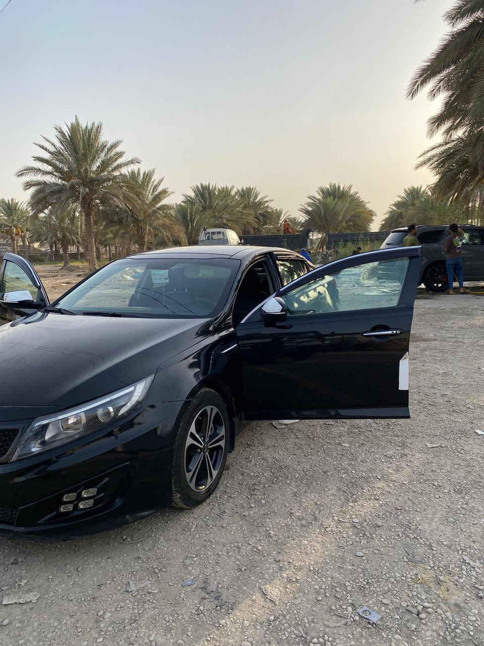 اوبتيما 2013 وارد امريكي 
السيارة فول مواصفات 
بصمة دخول ذكي 
فتحة سقف بانوراما 
السيارة بيها 5 قطع صبغ تنباع حزام 
القمارة والتكم والابواب سليمات 
السيارة ب100 وبيها مجال 
مكان السيارة بل حلة 
للتواصل ***********
